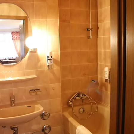 Hotel Garni Ratstube-3